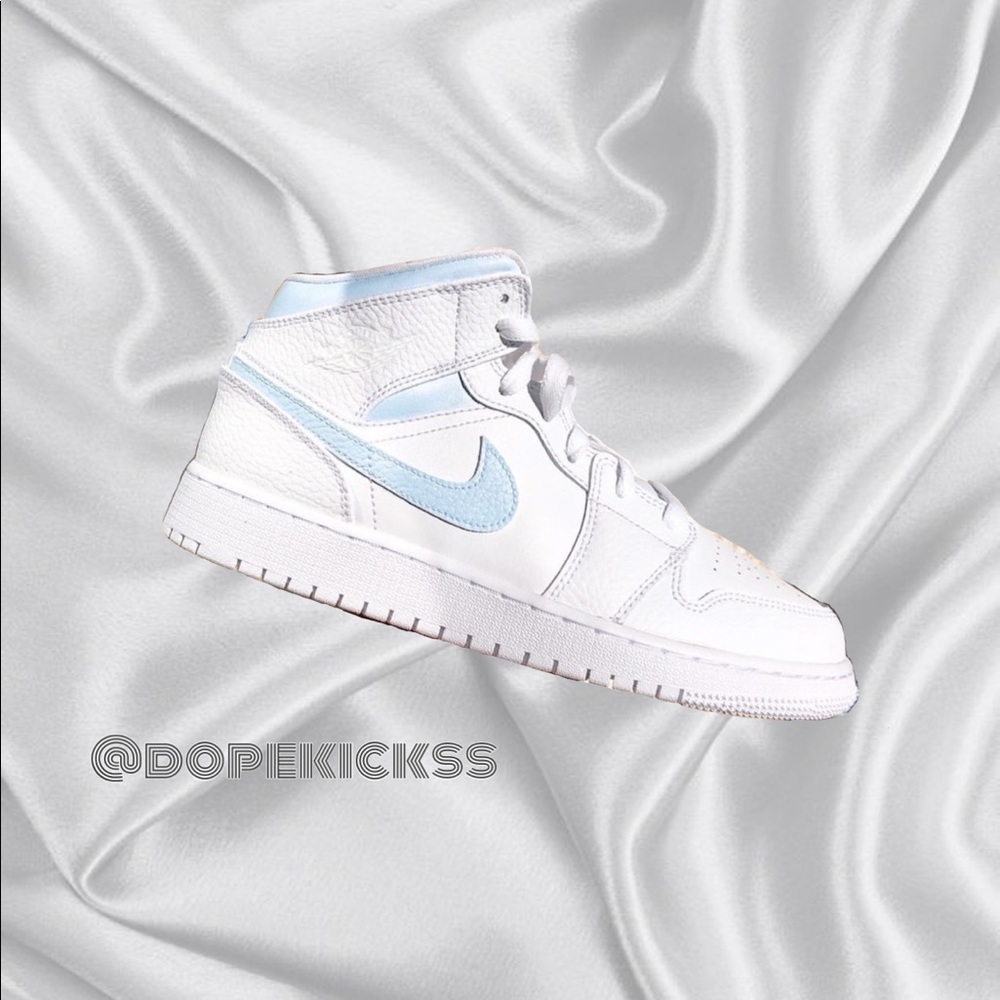 ⚡️Custom Air Jordan 1 Mids (Icy Blue/White)⚡️
